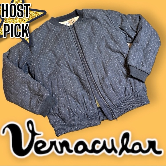 Vernacular Jackets & Blazers - 🎉HP🎉 NWT Vernacular Faux Sherpa Lined Quilted Bomber Jacket in Grey. Size S